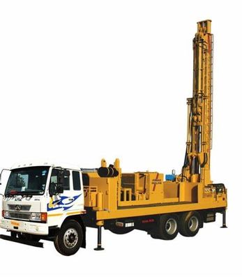 300m هيكل الزاحف أو هيكل الشاحنة جهاز حفر آبار المياه جهاز حفر الآبار 85kw