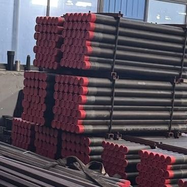 NQ HQ Black Wireline Drill Rod DCDMA STANDARD المعالجة الحرارية إطفاء التكيف
